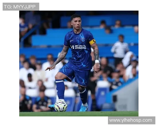 切尔西更衣室风波不断斯特林与恩佐训练场激烈冲突引发关注