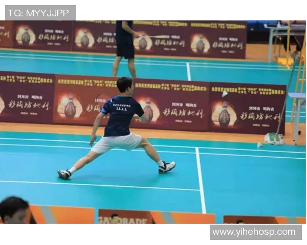 羽毛球专题：深入探讨成都羽毛球队如何通过团队协作提升竞技水平与战斗力